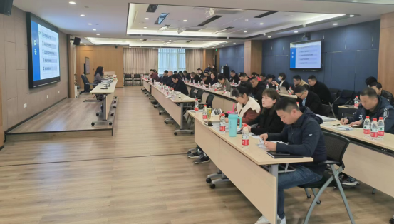 自貢高投集團(tuán)組織召開(kāi)安全管理人員安全培訓(xùn)會(huì)